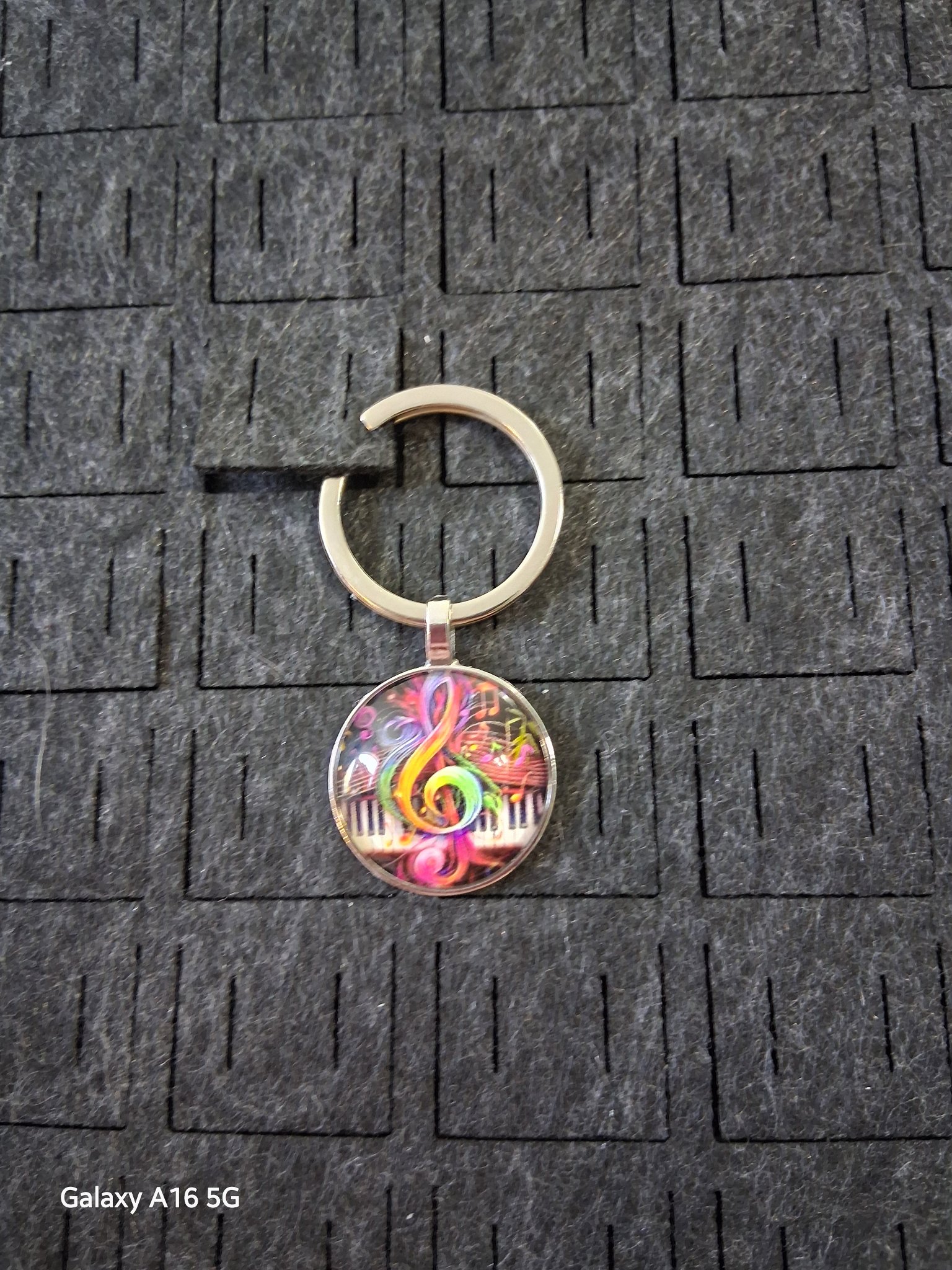 Colorful Treble Clef Acrylic Bubble Keychain